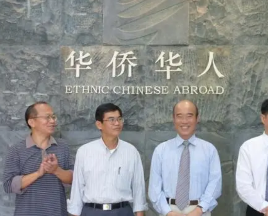 菲律宾华人回国了吗