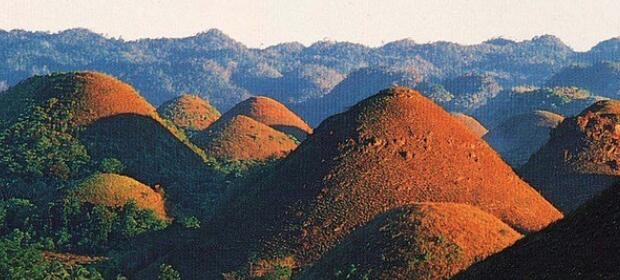 <strong></strong>旅游菲律宾巧克力山