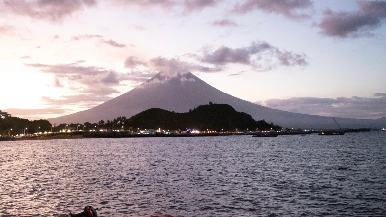 菲律宾马荣火山怎么形成(游玩景点攻略)