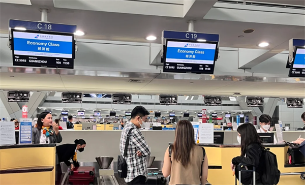 菲律賓機(jī)場(chǎng)小黑屋怎么能出來(lái)(出來(lái)要多少錢)